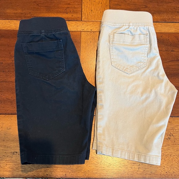 Izod Girls Uniform Shorts - Picture 1 of 7